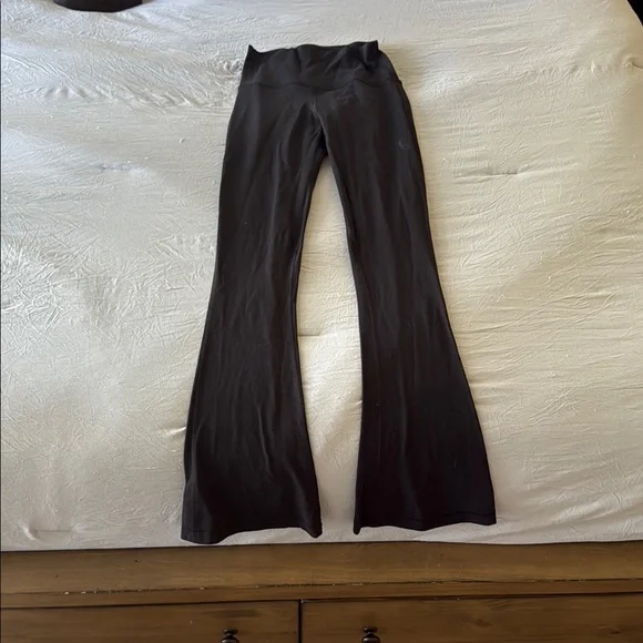 Lululemon Athletica Black Flare Leggings - Picture 1 of 2
